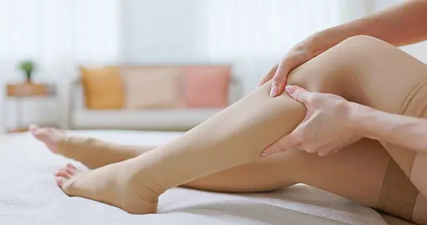 종아리가 자주 붓고 무겁다면 하지정맥류 의심해야