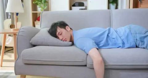 아침에 몸이 무겁다면 전날 저녁 습관부터 살펴야 한다