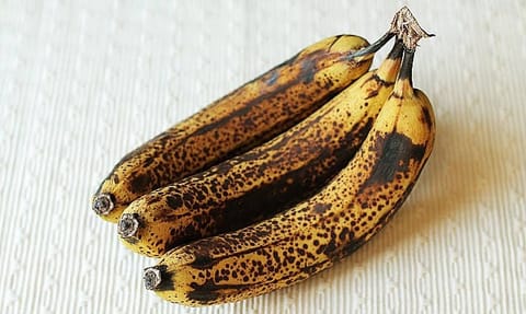 아침에 너무 익은 바나나, 매일 먹어도 괜찮을까