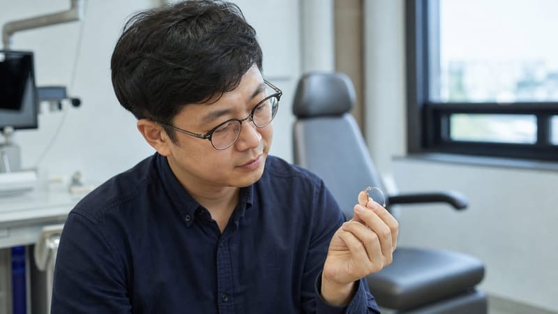보청기 종류에 따라 착용감과 관리 방법이 다릅니다.