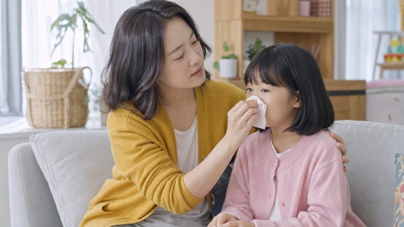 아이부터 성인까지, 알레르기비염은 연령에 따라 증상 양상이 다르게 나타납니다.