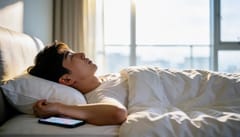 양원역 불면증, 20대와 60대가 다르게 접근해야 하는 이유
