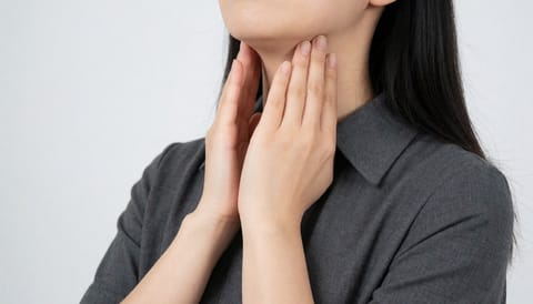 목 앞이 뻐근하고 가슴이 두근거린다면… 갑상선염 치료, 어떻게 시작하나