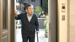 파킨슨병 환자 낙상 두려움으로 활동 줄이는 이유는