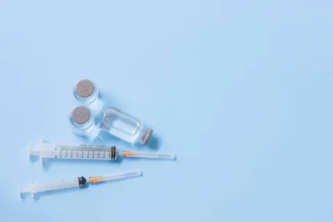 미 CDC 백신자문위 대폭 개편…美 상원 \"전문성·공정성 부족 우려\"