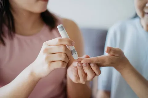 혈당 관리가 늘 흔들리는 이유 당뇨 환자가 반복하는 일상 속 함정