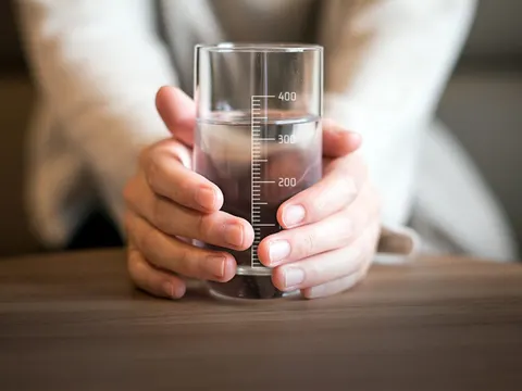 물 적게 마시면 당뇨 위험 높아질 수 있다 수분 섭취와 대사 건강의 관계