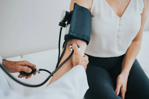 증상 없어 더 위험하다 고혈압 조용한 진행을 막는 법