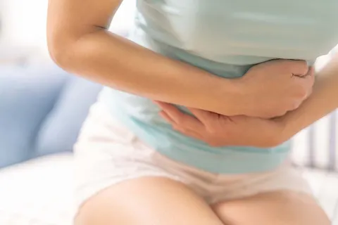 참으면 더 위험해진다 복통 심할 때 의심해야 할 질환들