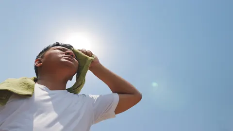 보이지 않는 위험, 조용한 탈진에 빠진다 폭염·폭우에 숨겨진 몸 속 경고
