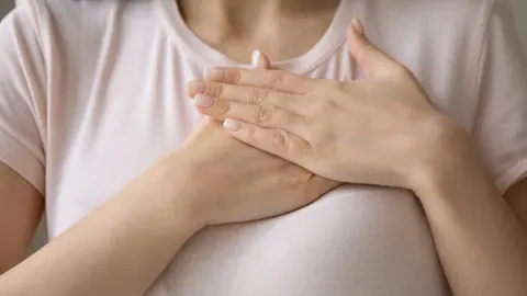 자꾸 심장이 두근거리고 불규칙하게 뛴다면, 단순 긴장이 아닐 수 있다