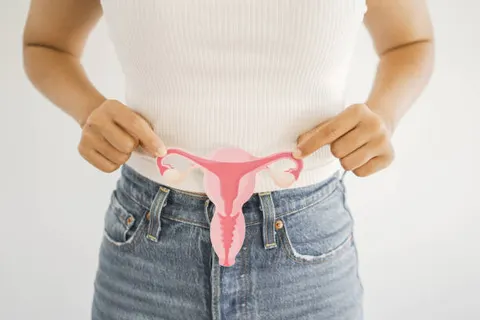 혈 섞인 질 분비물, 단순 이상 신호일까, 자궁경부암 초기 증상 가능성은